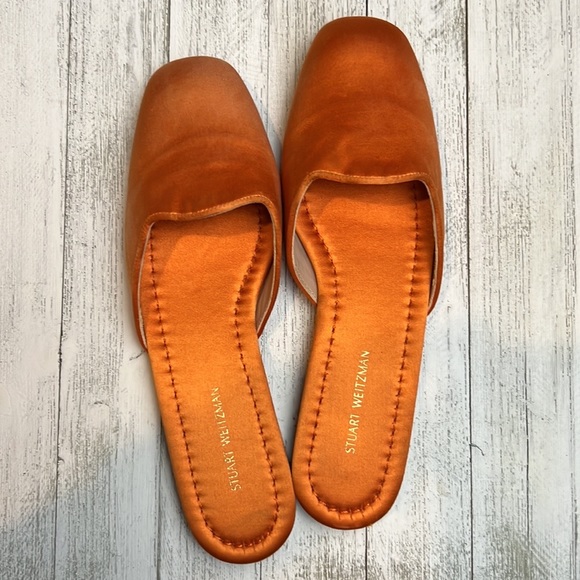 Stuart Weitzman Muletown Round Toe Mules Slip On Flat Orange Satin - Picture 14 of 16